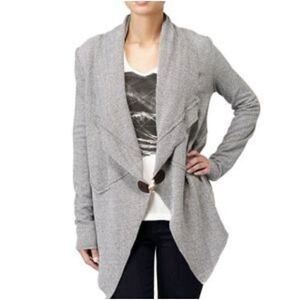 𝅺Quiksilver Diagonal Knit Pattern Draped Front Raw Edge Cardigan Gray Small